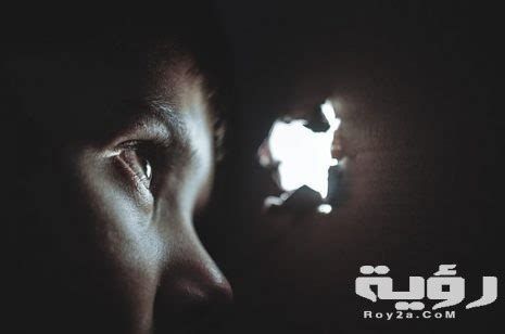 تفسير التنصت في الحلم رؤية المراقبه و استراق السمع في المنام