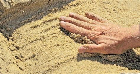 تفسير التراب في الحلم المشي على التراب في المنام