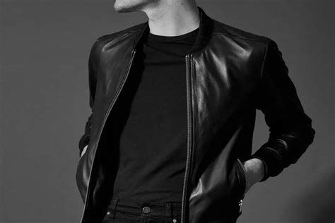 تفسير الجاكيت في الحلم للبنت العزباء و المتزوجه و الحامل