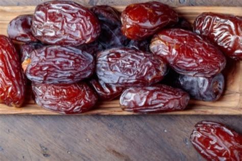 تفسير التمر في المنام للعزباء