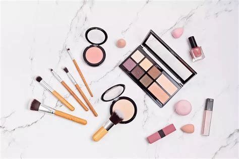 تفسير أدوات المكياج في المنام