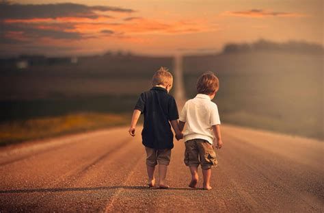 الصداقة في المنام وتفسير رؤية الصديق في الحلم بالتفصيل