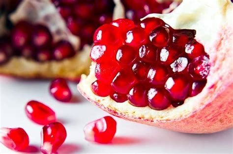 القيمة الغذائية للرمان