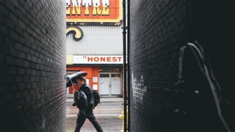 الحديد في المنام وتفسير رؤية الحديد والحداد في الحلم بالتفصيل