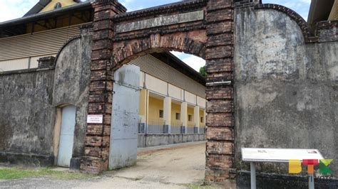 السياحة في سان لوران دو ماروني