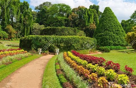 الحديقة النباتية الملكية في بوتان؛ تعرف على أول مستودع نباتي في الدولة وأبرز أنشطتها