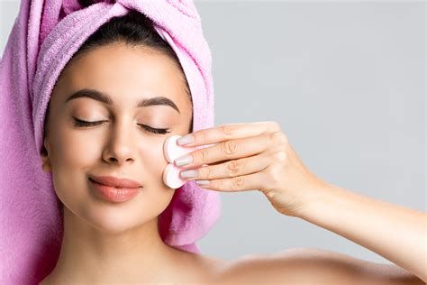 أفضل مضاد حيوي للحبوب تحت الجلد