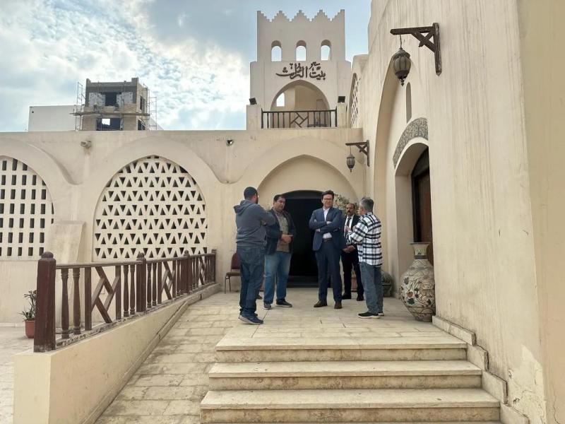 وزير الثقافة يتفقد مركز الحرف التراثية والتقليدية بالفسطاط