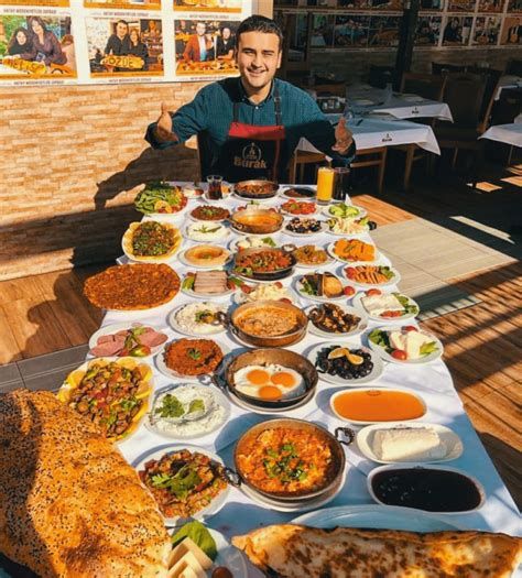 أفضل مطاعم مرسى دبي 2025 بالأسعار