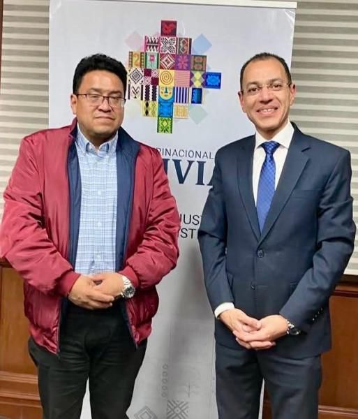 لسفير المصري لدى بوليفيا يبحث مع وزير العدل فتح مقار إضافية للانتخابات...