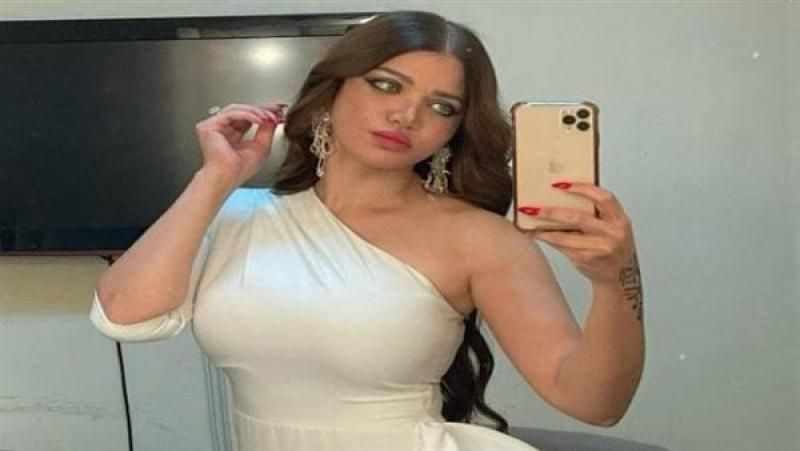 ياسمين الخطيب تهاجم عائلة شكري سرحان: مش سيدنا النبي