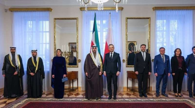 سفير دولة الكويت لدى بولندا يقدم أوراق اعتماده إلى الرئيس البولندي أندجيه...