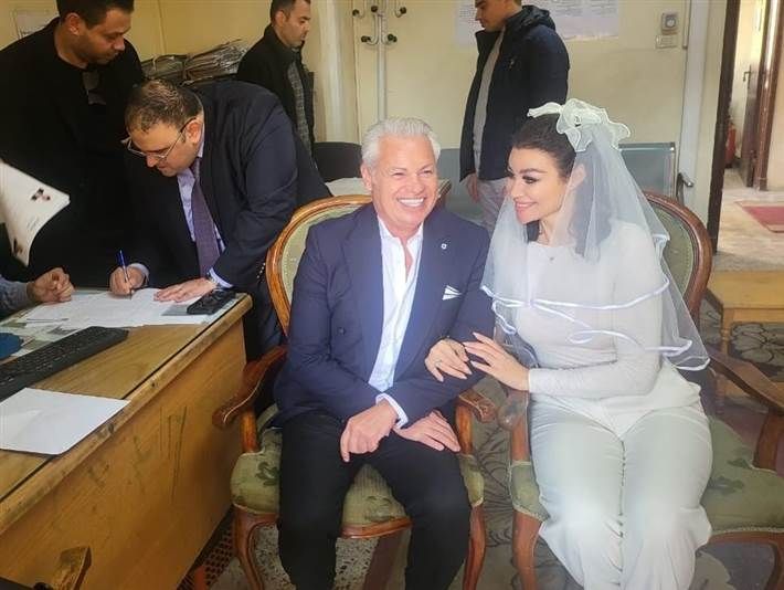 الصور الأولى من عقد قران أروى جودة