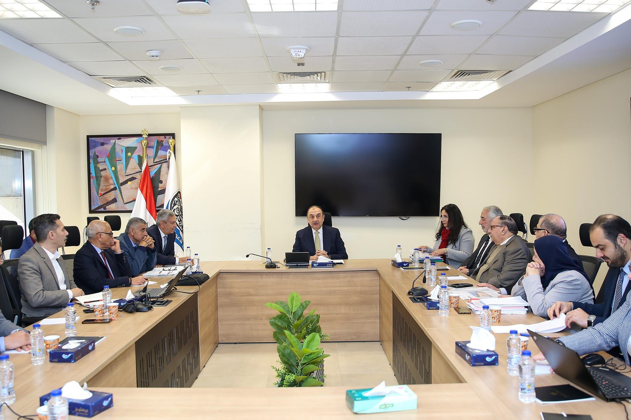 وزير قطاع الأعمال العام يستعرض مستجدات الموقف التنفيذي…