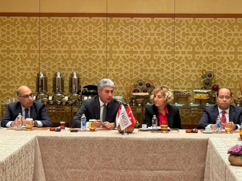 وزير السياحة والآثار يختتم لقاءاته خلال زيارته الرسمية الحالية لتركيا بلقاء اتحاد...