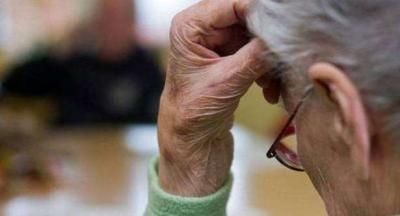 ما هي العلامات المبكرة للخرف؟