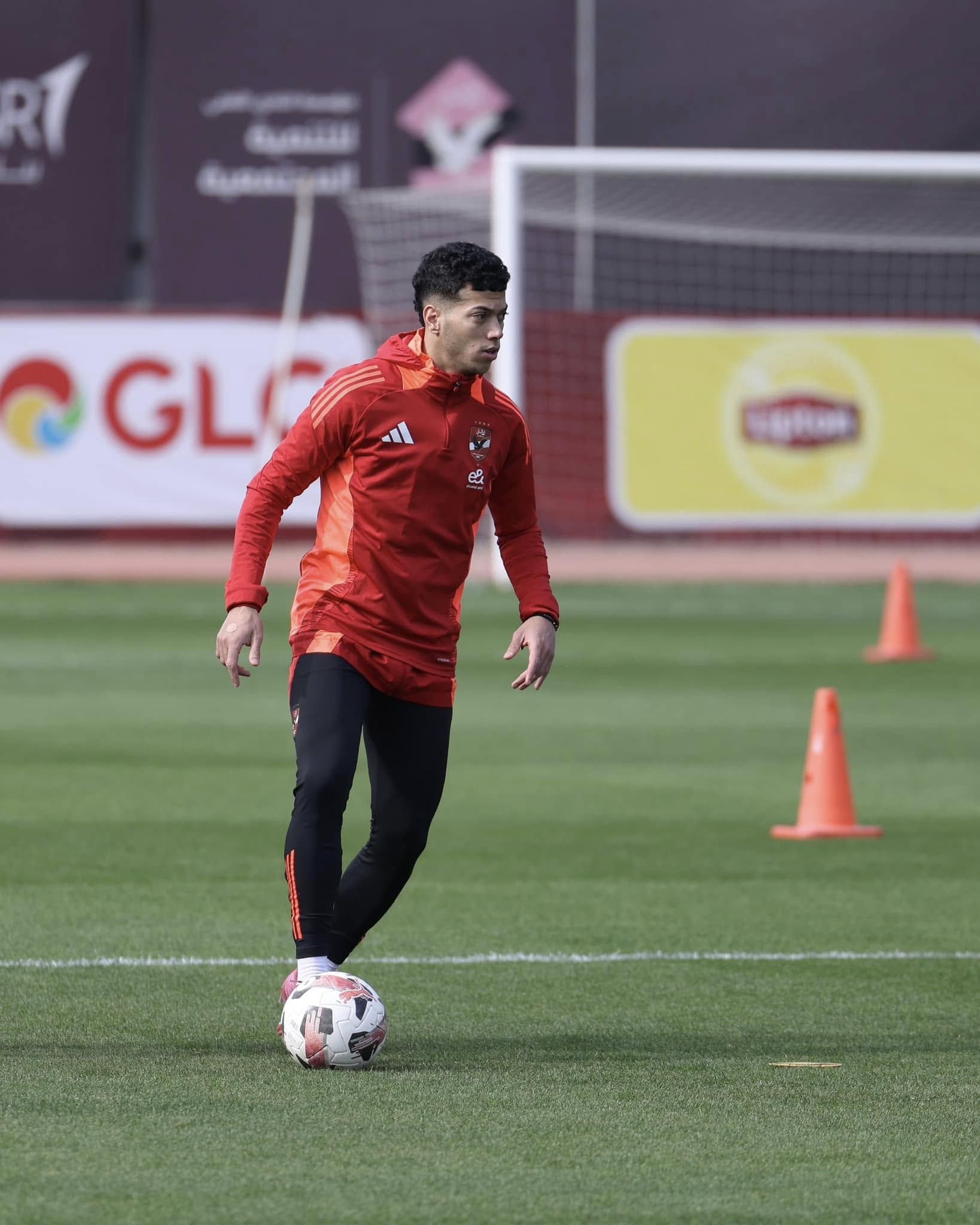 تركيز في مران الأهلي.. وتدريبات تأهيلية لـ"وسام وطاهر وبن شرقي".. صور