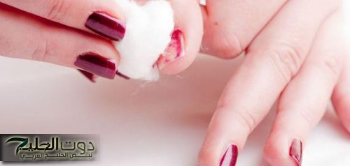 إزالة طلاء الأظافر بدون أسيتون: 4 بدائل طبيعية