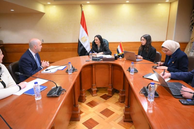 وزيرة التضامن الاجتماعي تلتقي رئيس مكتب منظمة الهجرة الدولية في مصر لبحث...