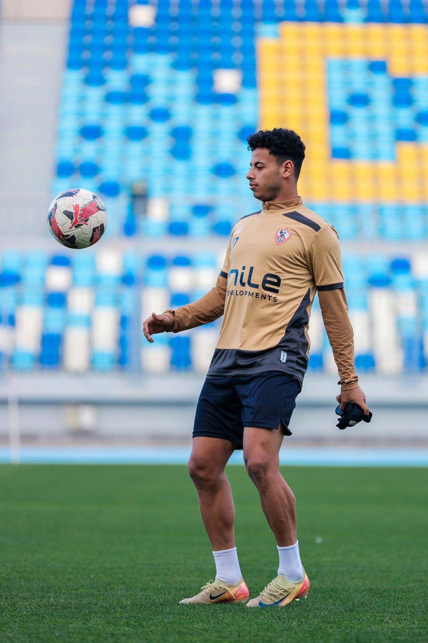 شاهد الزمالك يُنهي مرانه اليوم استعدادا لمواجهة الأهلى