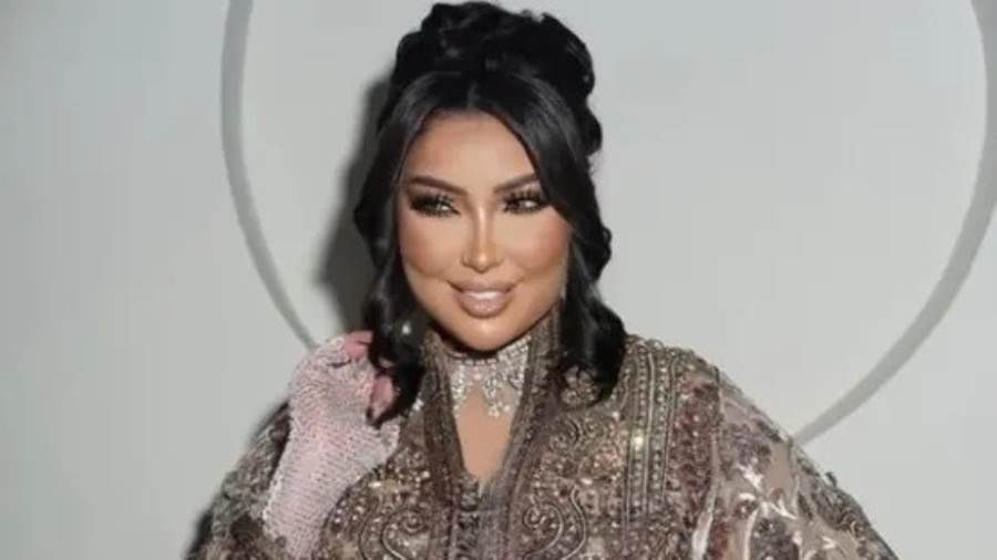  دنيا بطمة تتصدر الترند بعد خروجها من السجن بسبب وزنها بعد خروجها من السجن بأيام قليلة تصدرت الفنانة المغربية دنيا بطمة الترند على مواقع التواصل الاجتماعي وذلك بسب إقرأ المزيد