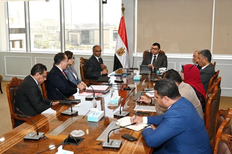 وزير الإسكان يبحث سبل التعاون مع إحدى الشركات الألمانية المتخصصة في مجال...
