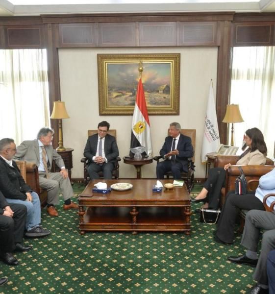 رئيس الأعلى للإعلام ووزير الثقافة يجتمعان مع رؤساء لجنة ”الثقافة والإعلام” بالنواب...