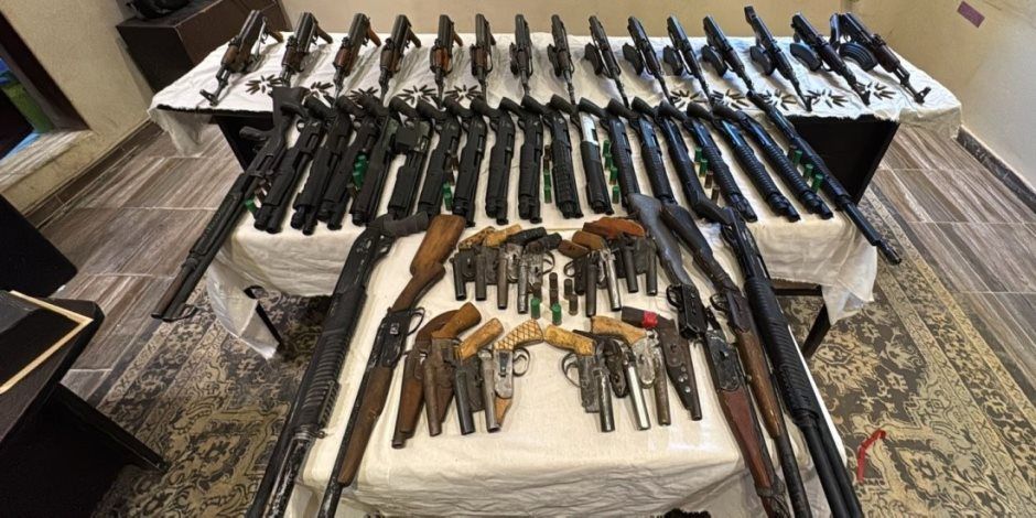 إجراءات قانونيـة ضد 3 أشخاص فى البحيرة والقاهرة لقيامهم بغسـل 87 مليون جنيه من الإتجار بالأسلحة النارية