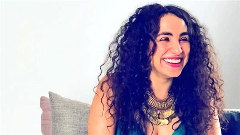 شاهد.. من طفولتها..زينب غريب تنشر صورا من ألبوم الذكريات