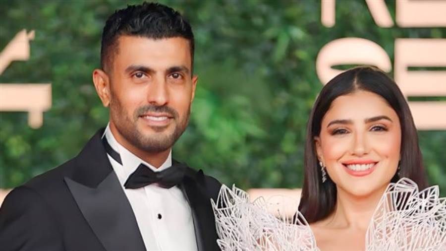 مي عمر تكشف أسباب اعتزال زوجها محمد سامي بعد إعلان اعتزاله في 20 مارس الفائت كشفت الفنانة المصرية مي عمر أن زوجها المخرج محمد سامي اتخذ قرار الاعتزال إقرأ المزيد