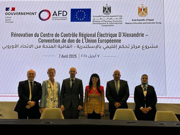 وزير الكهرباء يشهد توقيع عدد من الاتفاقيات مع الجانب الفرنسي…