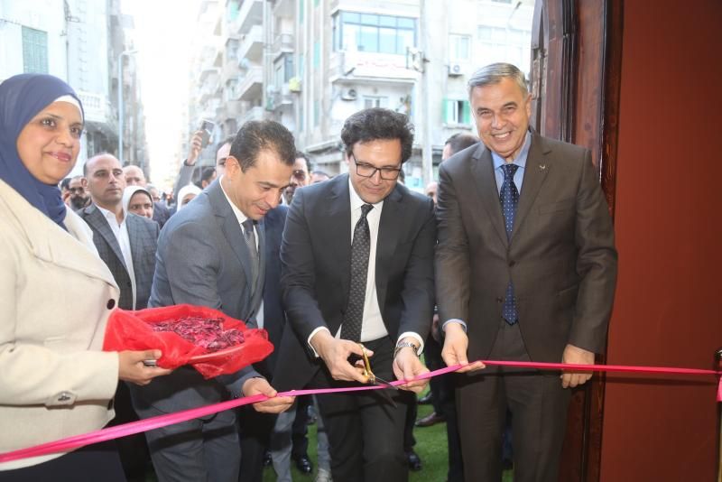 بعد تطويره ورفع كفاءته.. وزير الثقافة ومحافظ الإسكندرية يفتتحان ”مسرح بيرم التونسي”