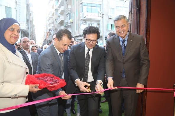بعد تطويره ورفع كفاءته.. وزير الثقافة ومحافظ الإسكندرية يفتتحان ”مسرح بيرم التونسي”