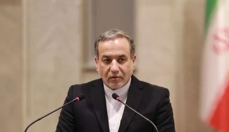 وزير الخارجية الإيراني يعتزم زيارة روسيا للتشاور بشأن المحادثات مع أمريكا