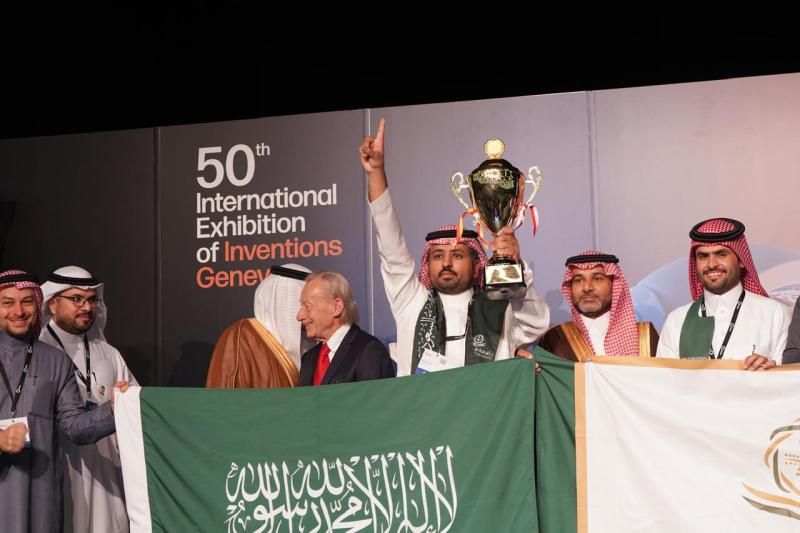 3 طلاب من جامعة جدة يحققون إنجازًا عالميًا في معرض جنيف الدولي...