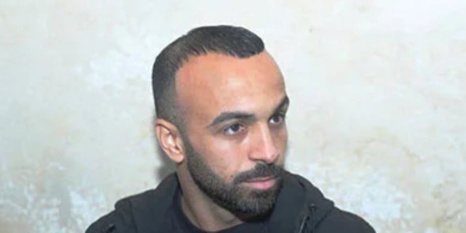 أفشة ومحمد شحاتة فى عزاء إبراهيم شيكا لاعب الزمالك السابق