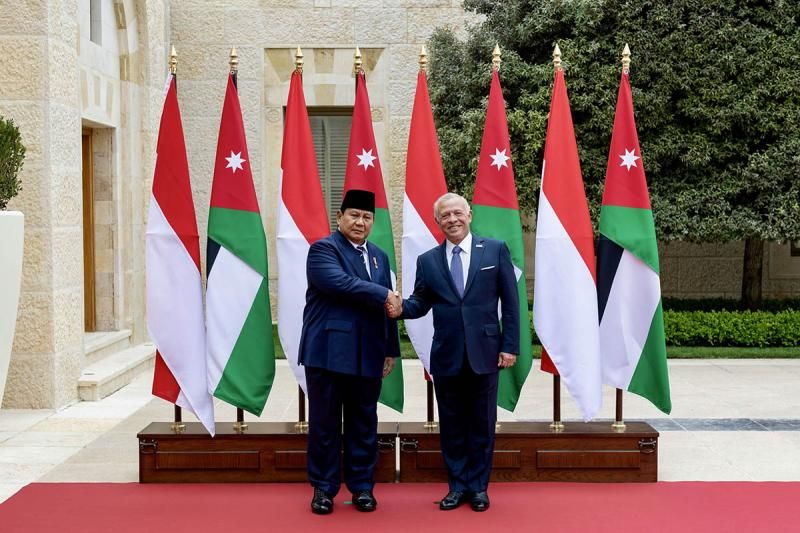 الملك عبدالله الثاني والرئيس الإندونيسي يدينان انتهاكات الاحتلال بالأقصى ويؤكدان تعزيز التعاون...