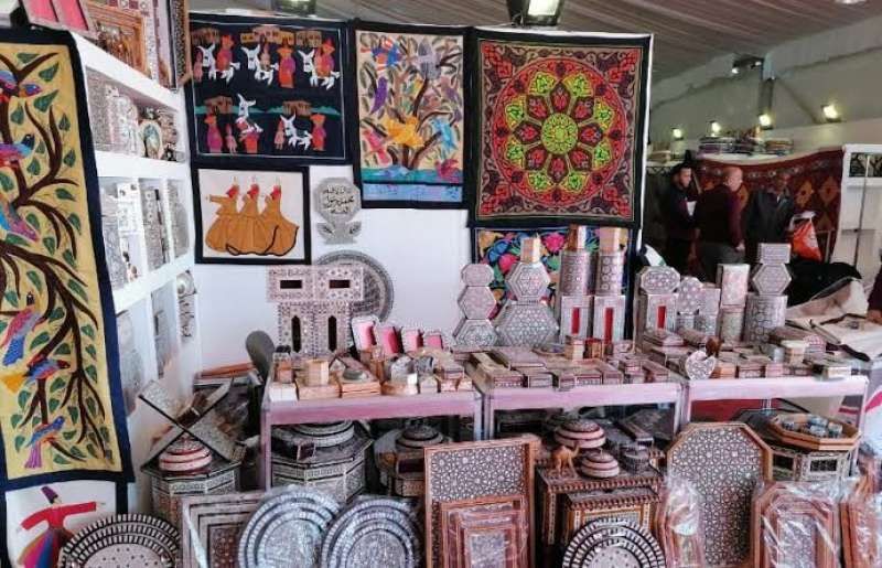 بدعم من وزراء التضامن والزراعة والتنمية المحلية.. انطلاق فعاليات معرض ديارنا للحرف...