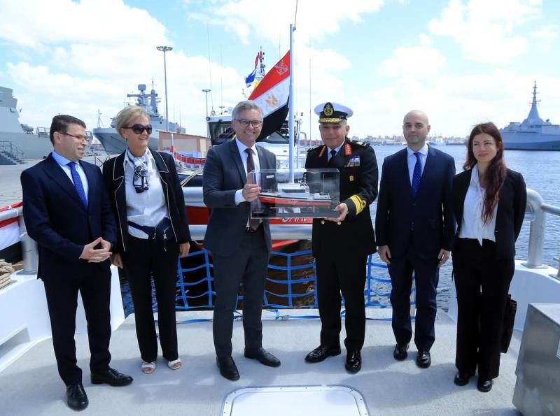 القوات البحرية المصرية تتسلم 3 لنشات حديثة للبحث والإنقاذ في إطار تعاون...