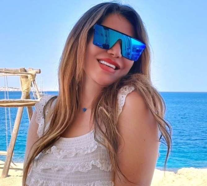 بإطلالة شبابية.. أحدث ظهور للقاء سويدان