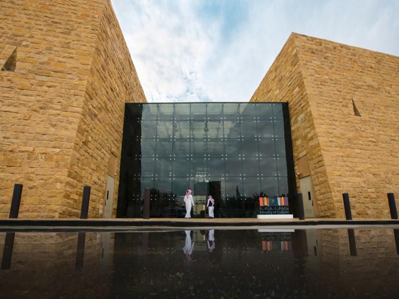 إطلاق الخط الأول والخط السعودي للتعبير عن الهوية الثقافية للوطن