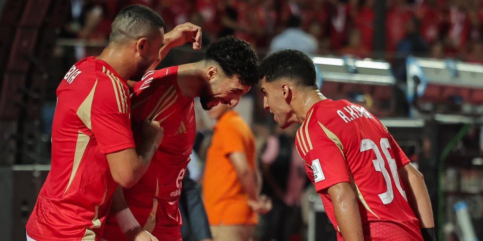 موعد تحرك حافلة الأهلي إلى استاد لوفتوس لمواجهة صن داونز بدوري الأبطال