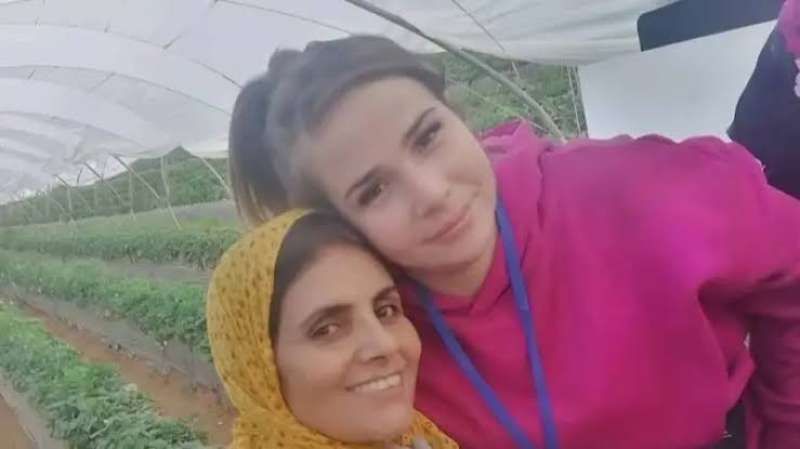 هل تركت التمثيل؟ حقيقة عمل فاطمة عاطف في حقول الفراولة