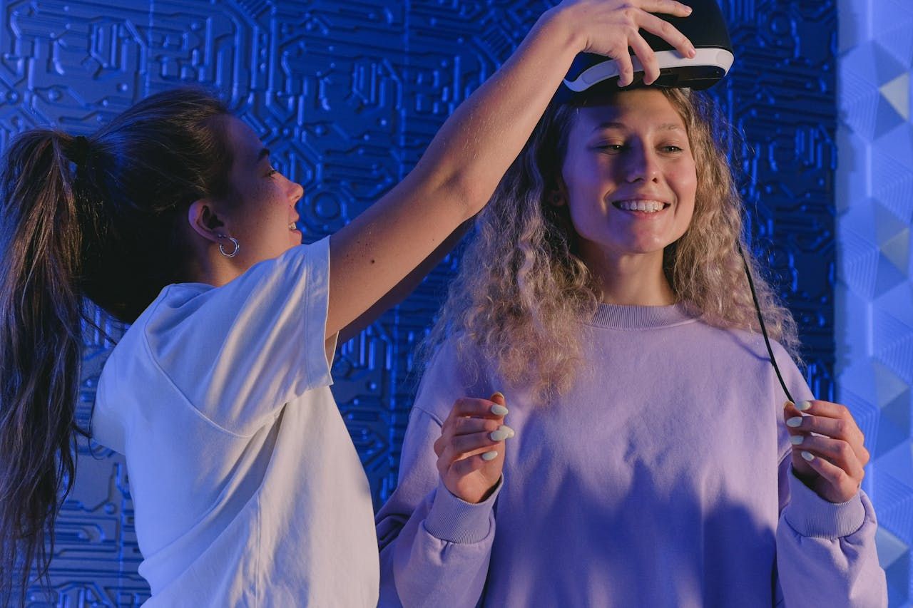 الجمال بين الإنسان والآلة.. كيف غيرت التكنولوجيا مفهوم الرشاقة عبر الزمن؟