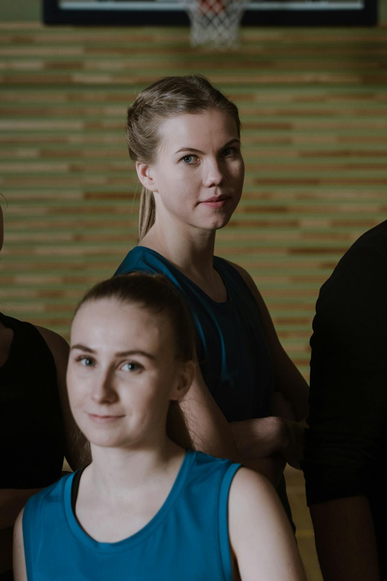 عالم اللا منتهى.. مقارنة بين معايير الجمال التقليدية وصورة المرأة الرياضية الحديثة