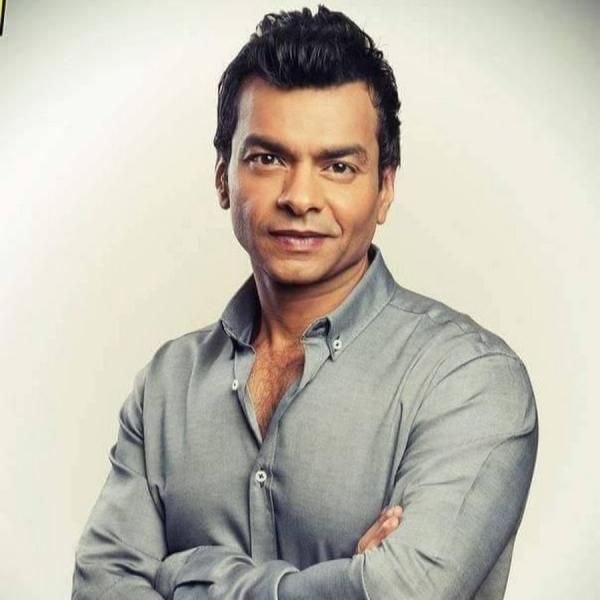 محمد محيي يكشف كواليس صداقاته الكروية بين عِشق الزمالك وودّ الأهلي