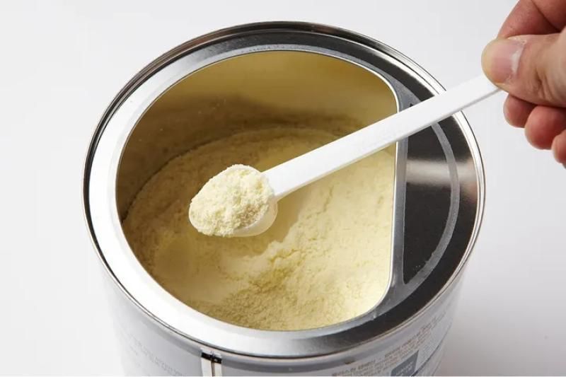 مواطنون يشكون من قفزة مفاجئة في أسعار حليب الأطفال بالأردن.. ومطالبات بالتدخل