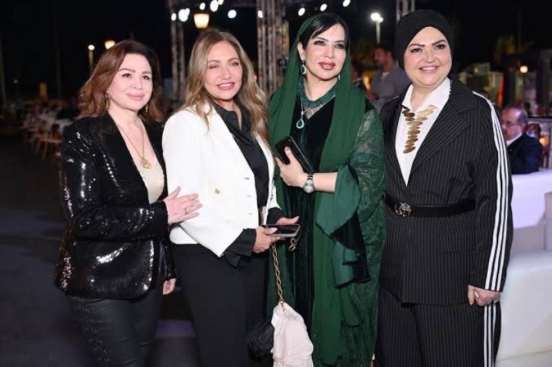 إلهام شاهين تشكر صندوق تحيا مصر بعد أسبوع الخير لتزويج الفتيات