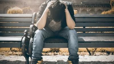 الشباب في خطر!