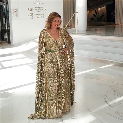 يسرا تتألق بفستان لامع في مهرجان كان من تصميم إيلي صعب تتواجد النجمة يسرا في مدينة كان الفرنسية لحضور فعاليات مهرجان كان السينمائي الدولي في دورته الـ78.وفي اليوم ا إقرأ المزيد